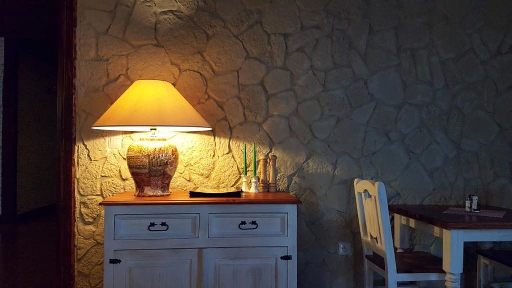 Pod Hradom Restaurant & Pension Topolcany Ngoại thất bức ảnh
