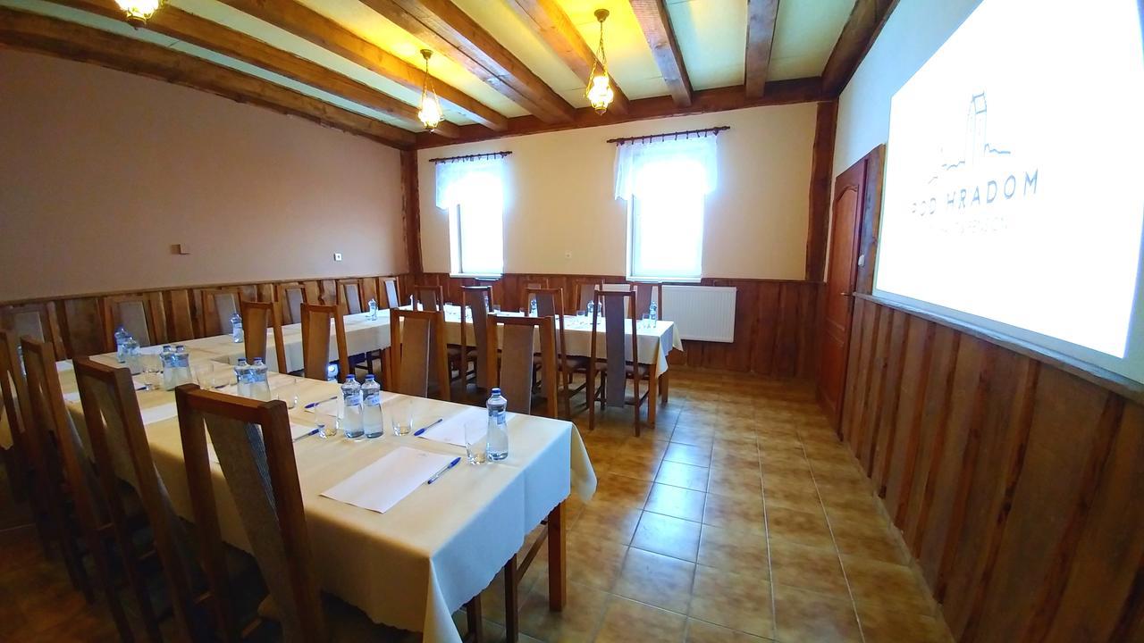 Pod Hradom Restaurant & Pension Topolcany Ngoại thất bức ảnh