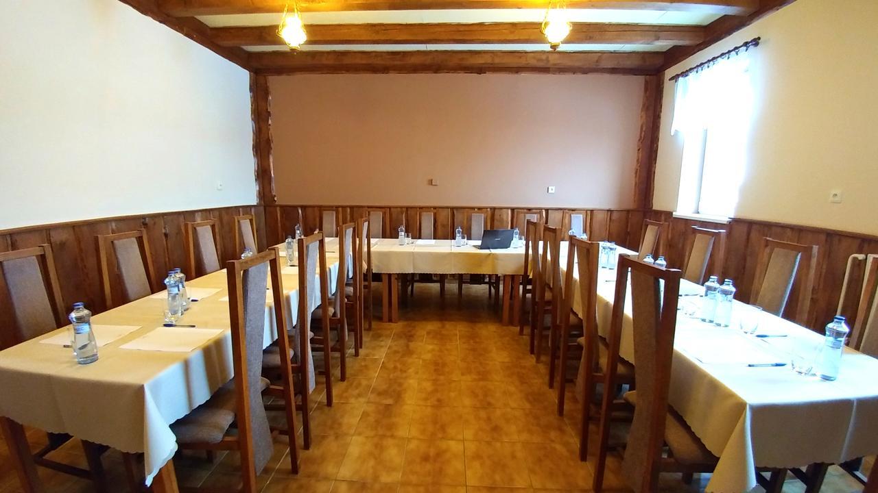 Pod Hradom Restaurant & Pension Topolcany Ngoại thất bức ảnh